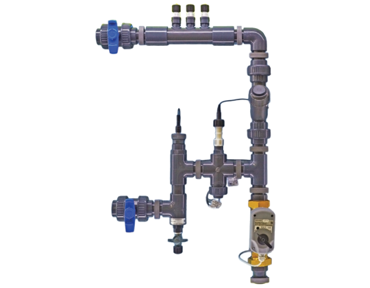 Pipeline manifold with flow sensor
